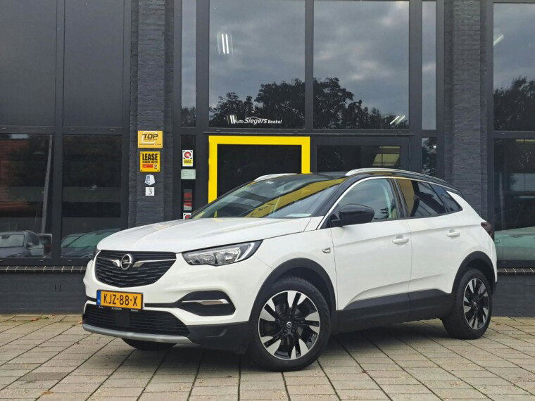 Opel Grandland X 1.2 Turbo Innovation bij Auto Slegers in Boekel